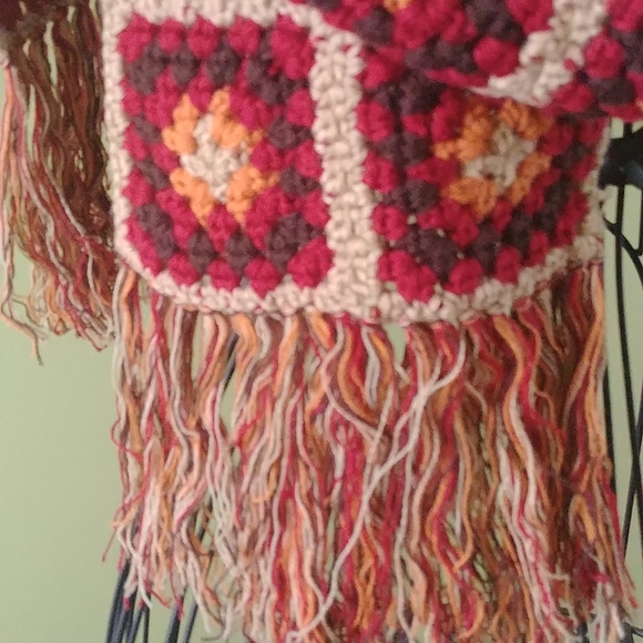 NWOT Scarf, Le chateau - Picture 2 of 5